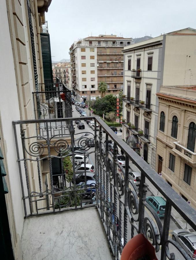 Beautiful Life Panzió Palermo Kültér fotó